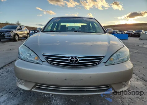 2005 Toyota Camry Le from USA, damaged, VIN 4T1BE32KX5U056677
